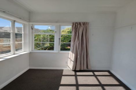 Photo of property in 105 Seatoun Heights Road, Seatoun, Wellington, 6022