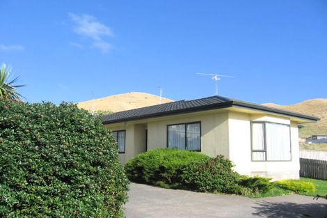 Photo of property in 7 Bathgate Street, Johnsonville, Wellington, 6037
