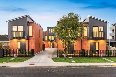 Photo of property in 1/45 Smythe Road, Henderson, Auckland, 0612