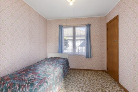 Photo of property in 17 Sunny Grove, Wainuiomata, Lower Hutt, 5014