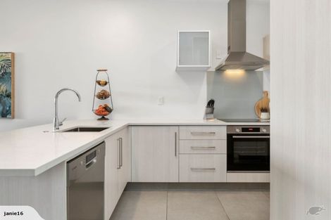 Photo of property in 3-01/424 Maunganui Road, Mount Maunganui, 3116