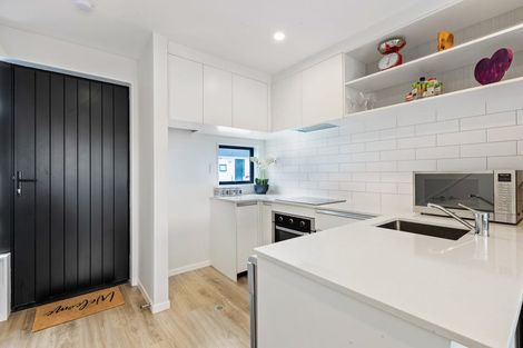 Photo of property in 3 Ivy Nola Way, Henderson, Auckland, 0612