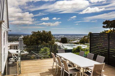 Photo of property in 81a Dyers Pass Road, Cashmere, Christchurch, 8022