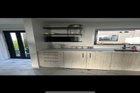 Photo of property in 2/14 Nova Place, Christchurch Central, Christchurch, 8011
