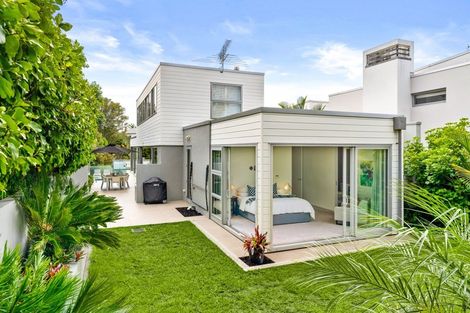 Photo of property in 21 West End Road, Herne Bay, Auckland, 1022