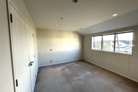 Photo of property in The Rise, 8/11 Hatfield Place, Albany Heights, Auckland, 0632