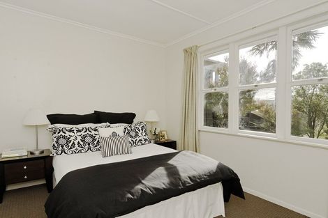 Photo of property in 17 Sheridan Drive, New Lynn, Auckland, 0600