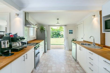 Photo of property in 15 Howard Street, Carterton, 5713