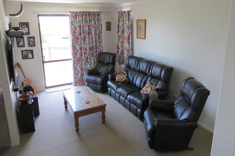 Photo of property in 96a Onerahi Road, Onerahi, Whangarei, 0110