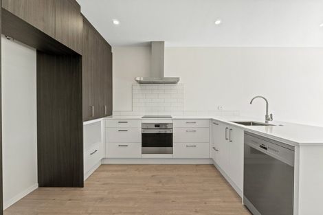 Photo of property in 116 Pepene Avenue, Takanini, Auckland, 2112