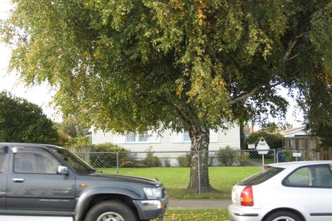 Photo of property in 12 Epsom Road, Sockburn, Christchurch, 8042