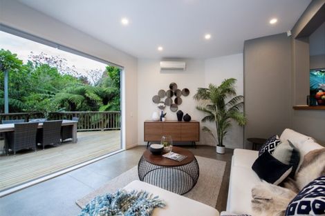 Photo of property in 86a Kowhai Road, Campbells Bay, Auckland, 0630