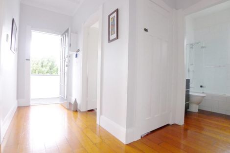 Photo of property in 43 Rawhiti Road, One Tree Hill, Auckland, 1061
