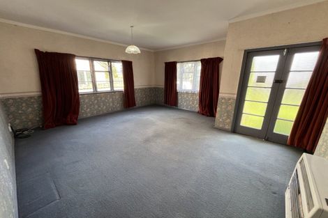 Photo of property in 220 College Street, West End, Palmerston North, 4412