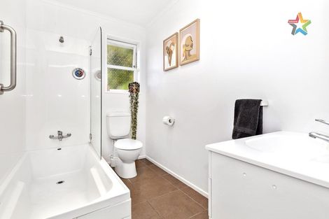 Photo of property in 5a Christchurch Crescent, Kelson, Lower Hutt, 5010