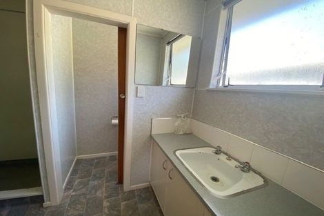 Photo of property in 3b Peckham Grove, Tawa, Wellington, 5028