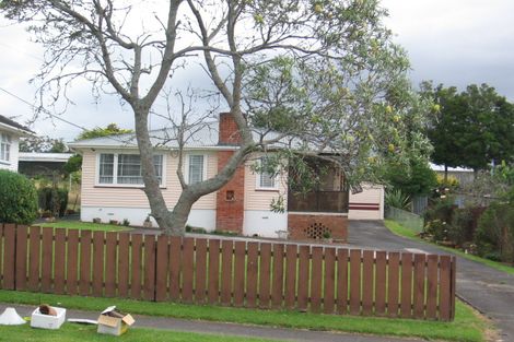 Photo of property in 34 Kelwyn Road, Kelston, Auckland, 0602