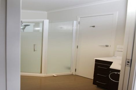 Photo of property in The Strand, 5/16 Ronald Street, Strandon, New Plymouth, 4312