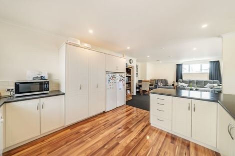 Photo of property in 3 Hall Grove, Ebdentown, Upper Hutt, 5018