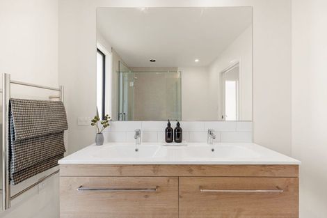 Photo of property in 36 Hugo Shaw Drive, Cambridge, 3434