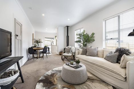 Photo of property in 12 Richmond Street, Fitzroy, New Plymouth, 4312