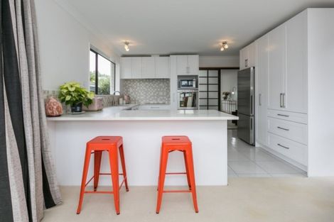 Photo of property in 27 Surrey Street, Taradale, Napier, 4112