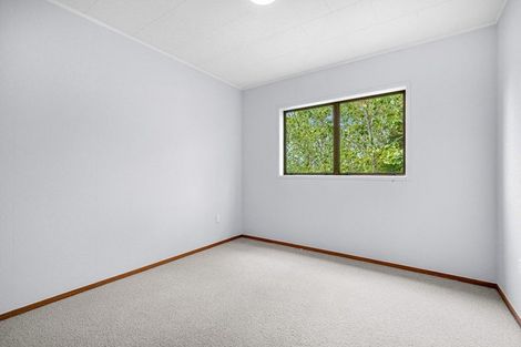 Photo of property in 96 Pomona Road, Kumeu, 0891