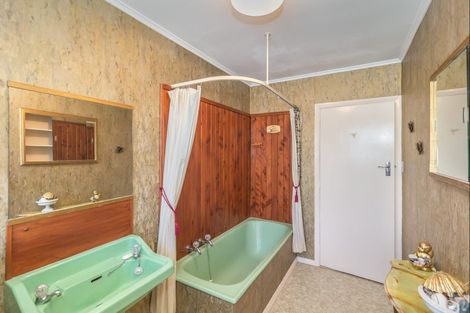 Photo of property in 69 Winchester Street, Levin, 5510