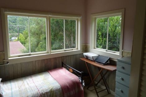 Photo of property in 27b Milton Terrace, Picton, 7220