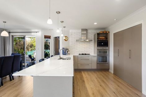 Photo of property in 14 Cabernet Close, Rototuna, Hamilton, 3210