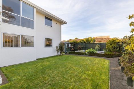 Photo of property in 23 Briarmont Street, Avondale, Christchurch, 8061