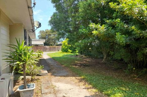 Photo of property in 21 Arodella Crescent, Ranui, Auckland, 0612