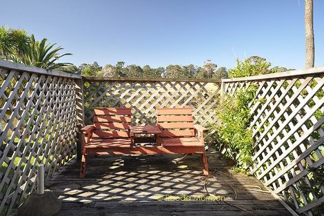 Photo of property in 32 Sandy Beach Road, Tinopai, 0593