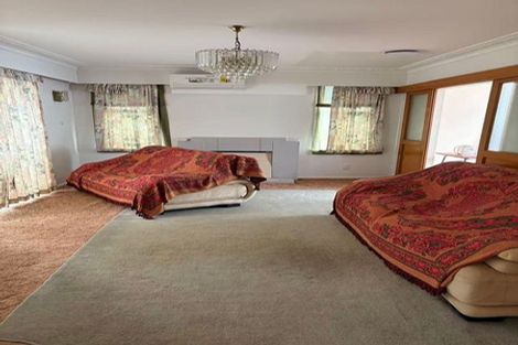 Photo of property in 9 Archlynn Road, Kelston, Auckland, 0602