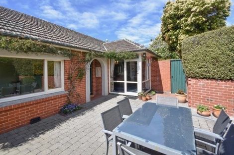 Photo of property in 359 Stuart Street, Roslyn, Dunedin, 9010