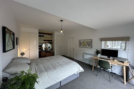 Photo of property in 35 Exeter Street, Lyttelton, 8082