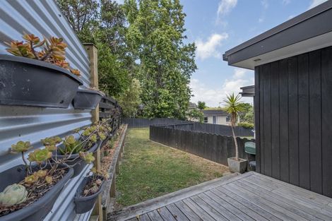 Photo of property in 6 Himalaya Drive, Half Moon Bay, Auckland, 2012