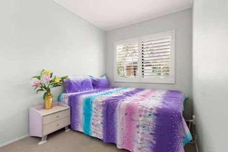 Photo of property in 1/94 Prince Regent Drive, Half Moon Bay, Auckland, 2012