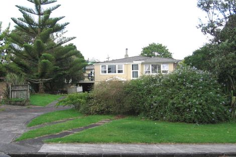 Photo of property in 20 Autumn Avenue, Glen Eden, Auckland, 0602