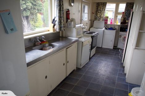 Photo of property in 310 Riccarton Road, Upper Riccarton, Christchurch, 8041