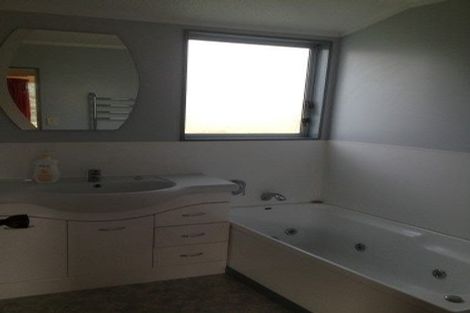 Photo of property in 14 Frobisher Street, Island Bay, Wellington, 6023