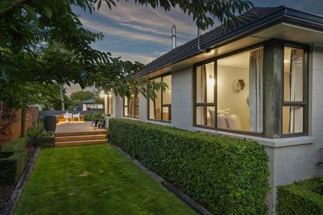 Photo of property in 25 Flay Crescent, Burnside, Christchurch, 8053