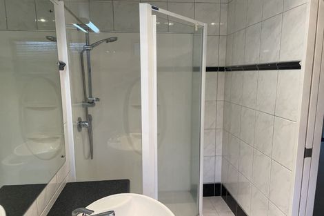 Photo of property in 89a Mt Lebanon Crescent, The Gardens, Auckland, 2105