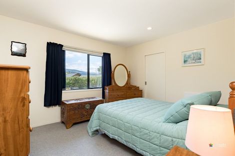 Photo of property in 81a Emerald Hill Drive, Birchville, Upper Hutt, 5018