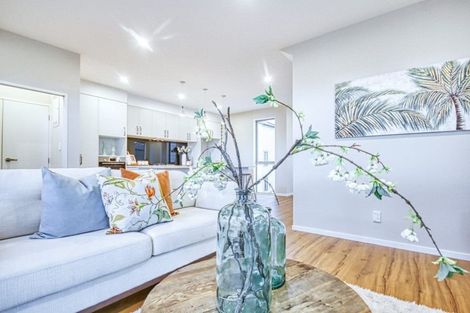 Photo of property in 23 Nephrite Lane, Henderson, Auckland, 0610