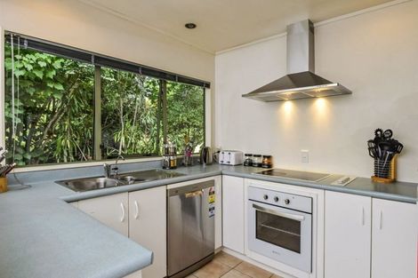 Photo of property in 2/4 Brian Avenue, Forrest Hill, Auckland, 0620