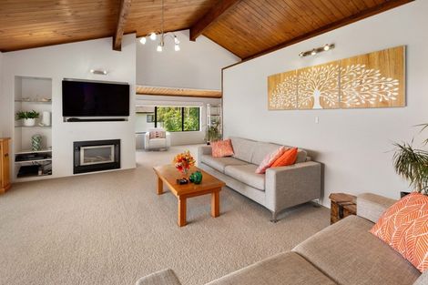 Photo of property in 2 Gellibrand Place, Omokoroa, 3114