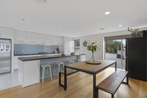 Photo of property in 175 Major Hornbrook Road, Mount Pleasant, Christchurch, 8081