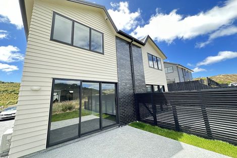 Photo of property in 30 Bee Lane, Whitby, Porirua, 5024