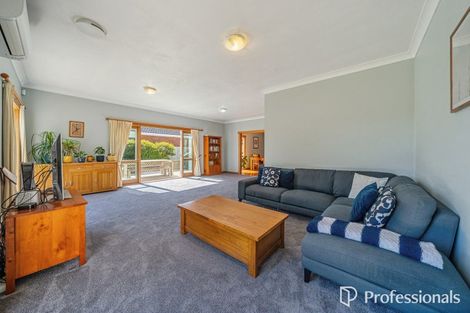 Photo of property in 18 Birdwood Road, Waterloo, Lower Hutt, 5011